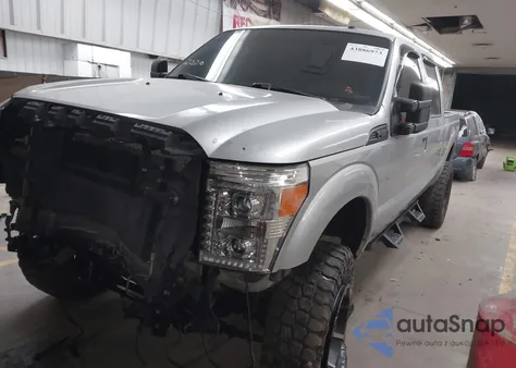 2011 Ford F-250 Lariat z USA, uszkodzony, nr VIN 1FT7W2BT5BEB74782